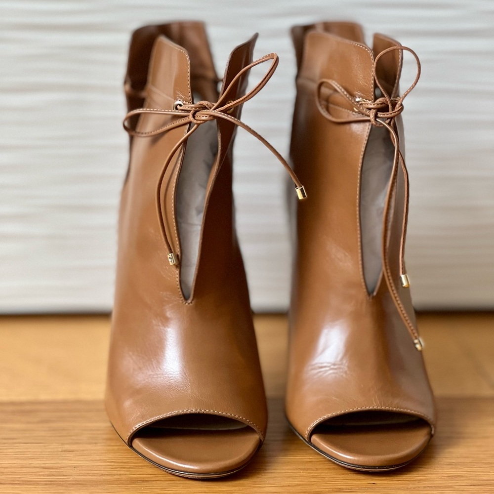 Never worn 36.5 Jimmy Choo Ankle open toe Bootie Memphis  Leather Canyon Brown